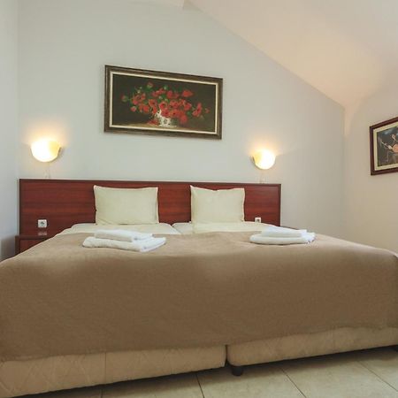 Hotel Central Balchik Exterior photo